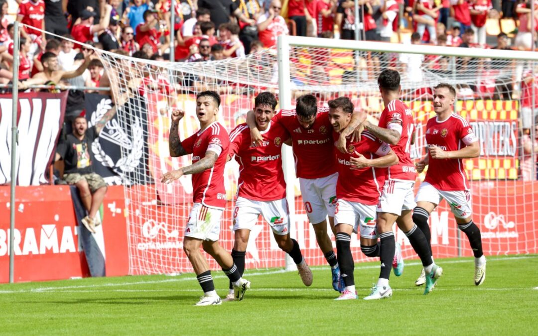 Nàstic-2-1-Tarazona: 5 minutos locos salvan al Nàstic