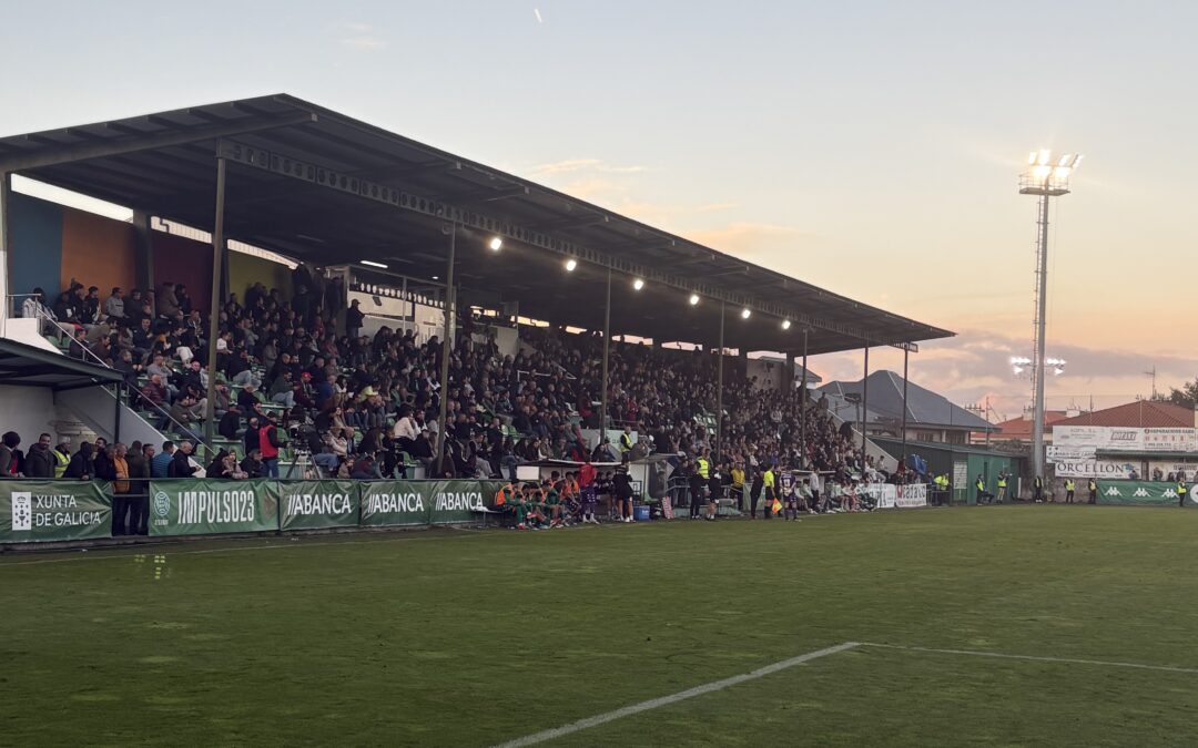 El Racing de Ferrol rompe el invicto de Espiñedo y gana 0-2