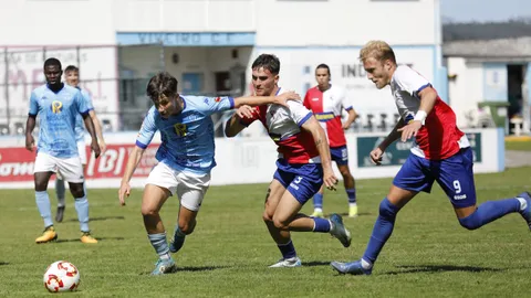El Viveiro CF cae derrotado ante el Arosa en Cantarrana.