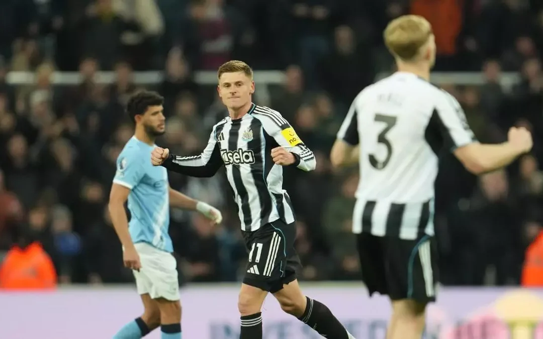 El Newcastle sorprende al Manchester City con doblete de Harvey Barnes