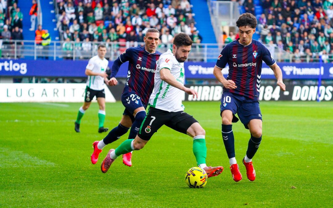 El Racing sigue sin ganar en Ipurúa