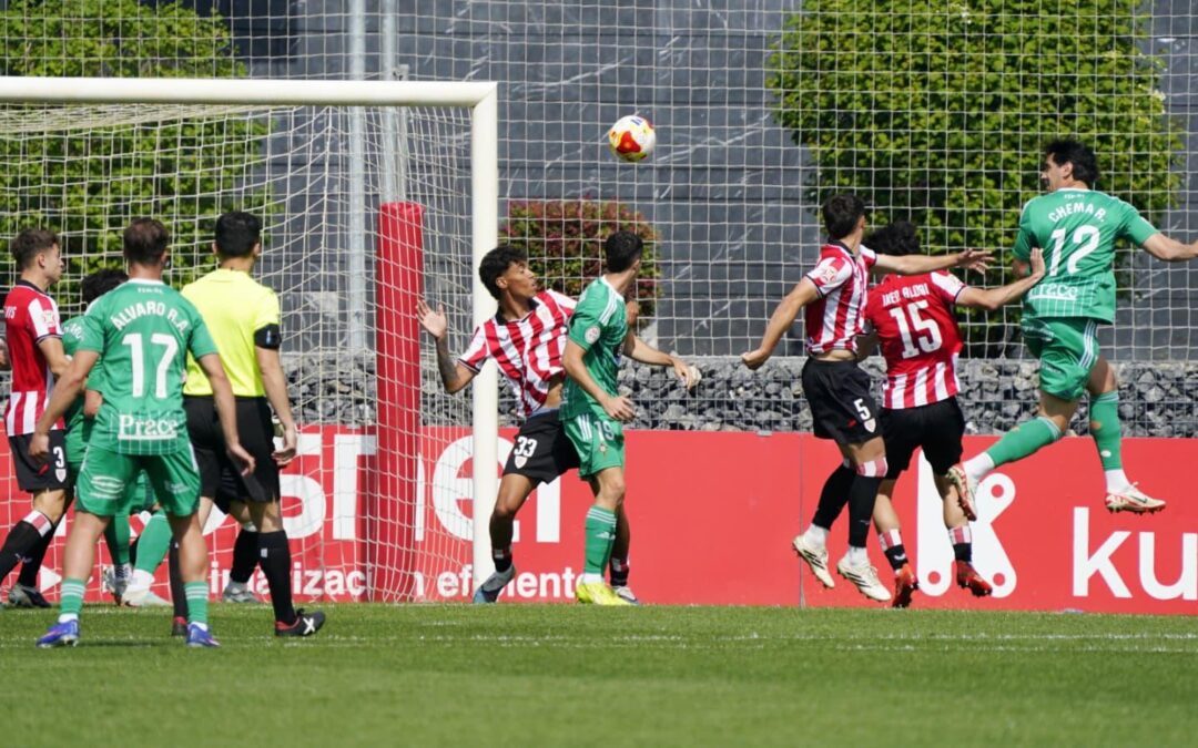 Los ferrolanos asaltan Lezama